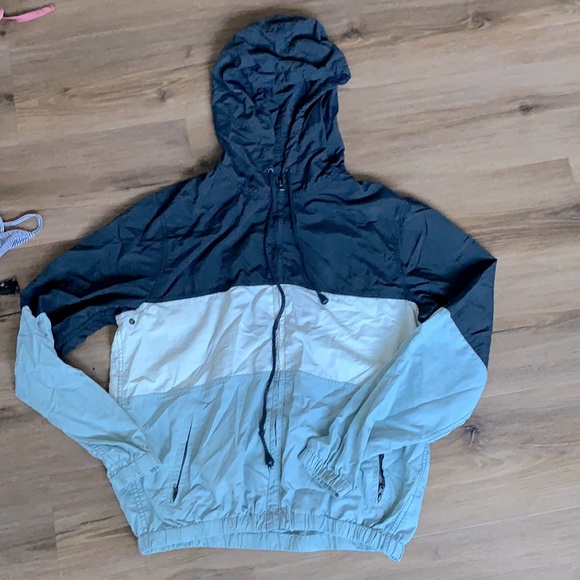 Brandy Melville Jackets & Blazers - brandy melville jacket